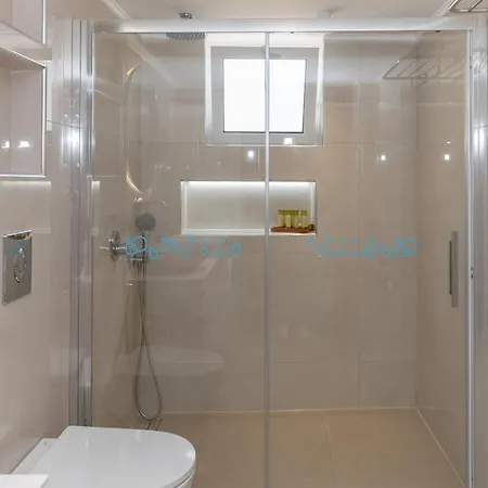 Kapxhiu Oceanis Residences Apartment *
